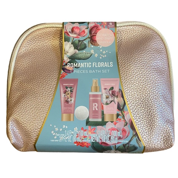 Romantic Florals 5 Piece Magnolia Bath Spa Gift Set New in Bag - Picture 1 of 6